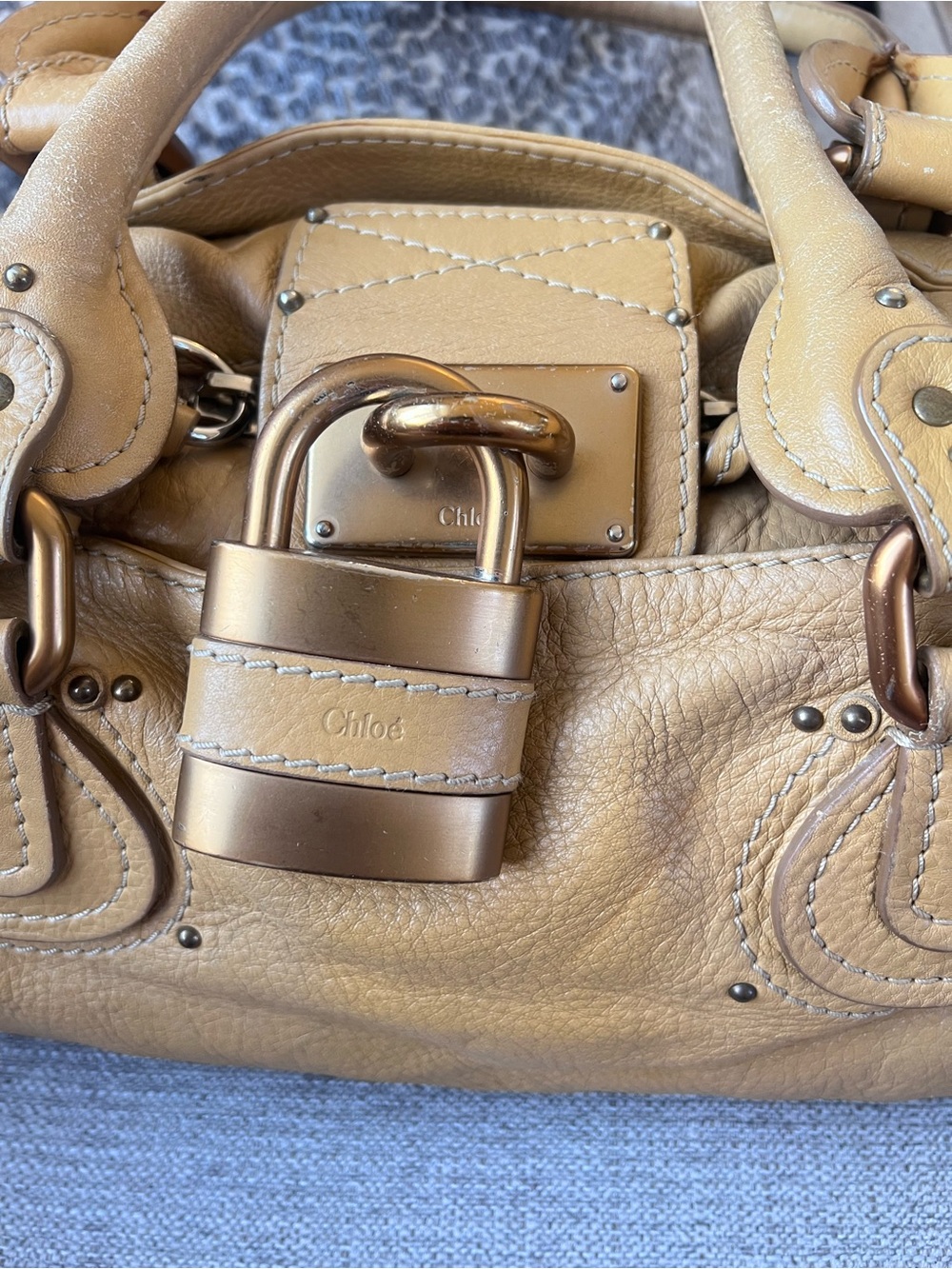 Chloe Paddington Tan Beige Mustard Leather Handbag with Gold Accents - Picture 5 of 16